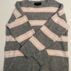 Forever 21 sweater size S